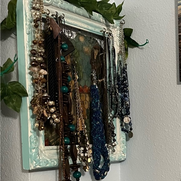 Meet your Posher, Vicki - Picture 9 of 17